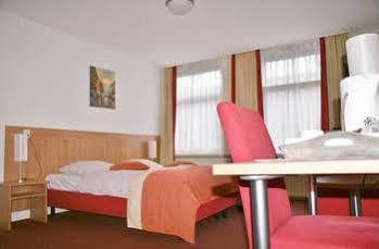 Et Le Cafe De Paris Hotel Apeldoorn